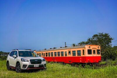 【小湊鉄道xクルマ】世界一広いトイレから国登録有形文化財まで