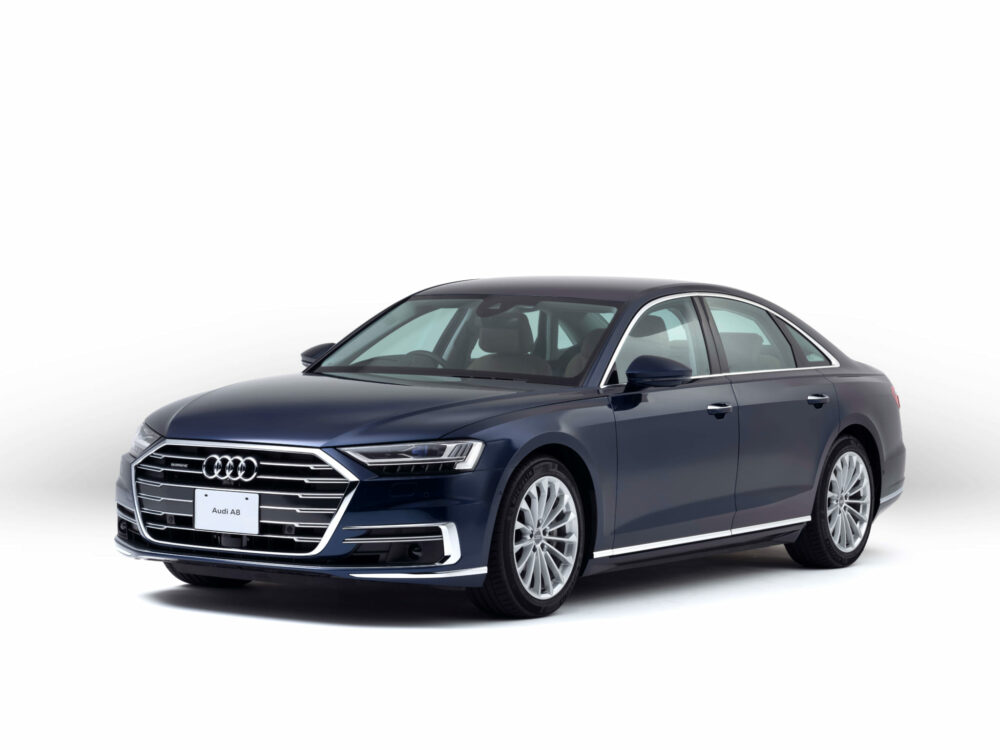 アウディ A8