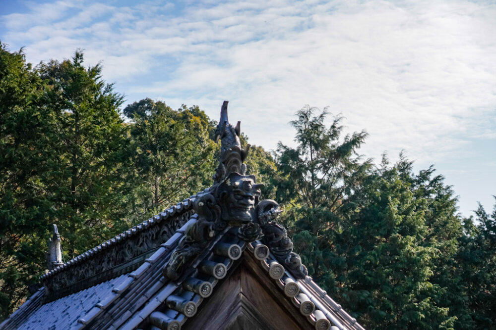 お遍路 第8番札所 熊谷寺の本堂の鬼瓦