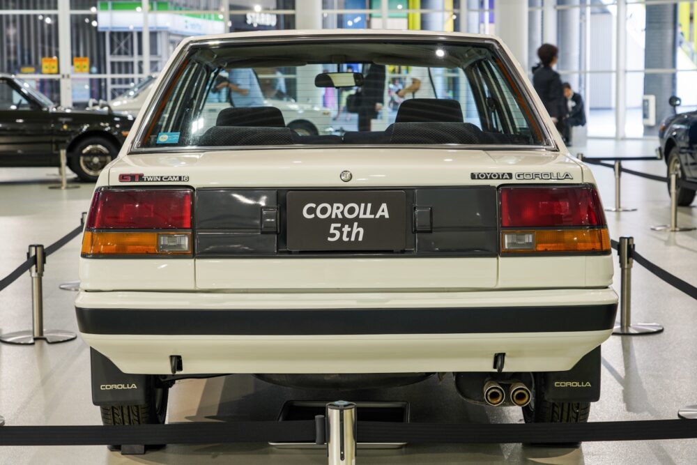 トヨタ カローラ ae82