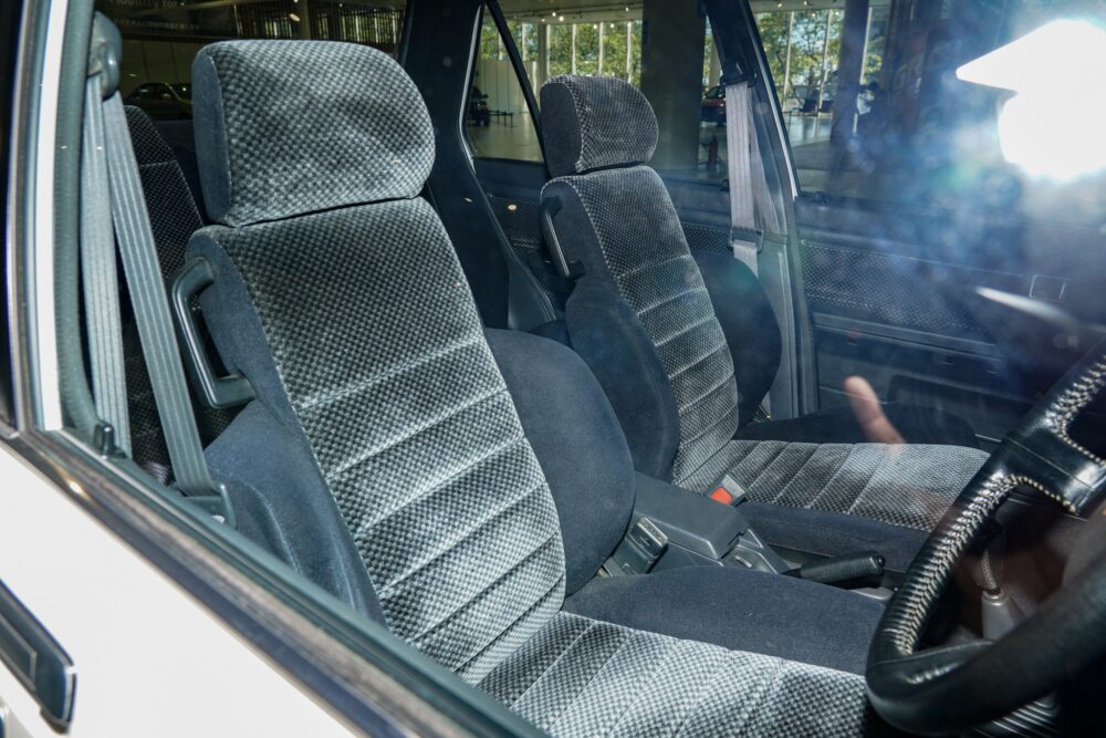 トヨタ カローラ ae82