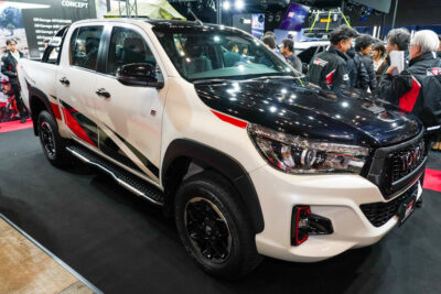 【トヨタ ハイラックスGRGコンセプト】東京オートサロン2020に登場!GRガレージで限定発売へ