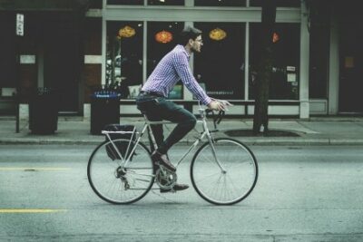 【自転車編】みんな知らずに捕まる道路交通法15選!家族に教えてあげたい