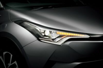【流れるウィンカー】シーケンシャルウィンカーとは?採用車種と今後採用される車種