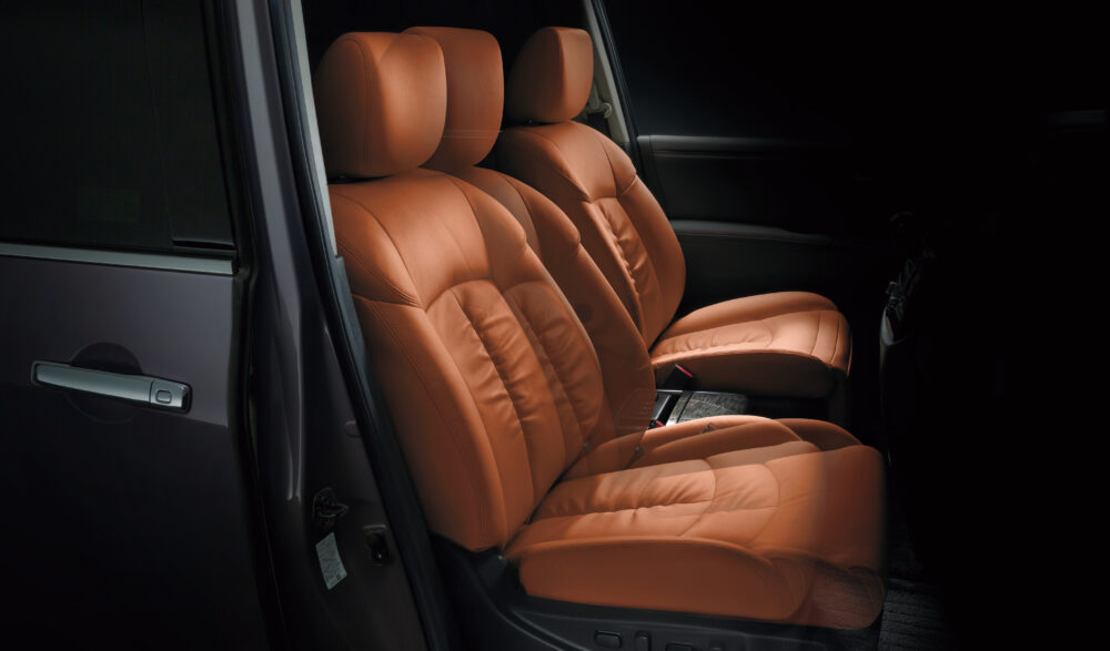 日産 エルグランド シート