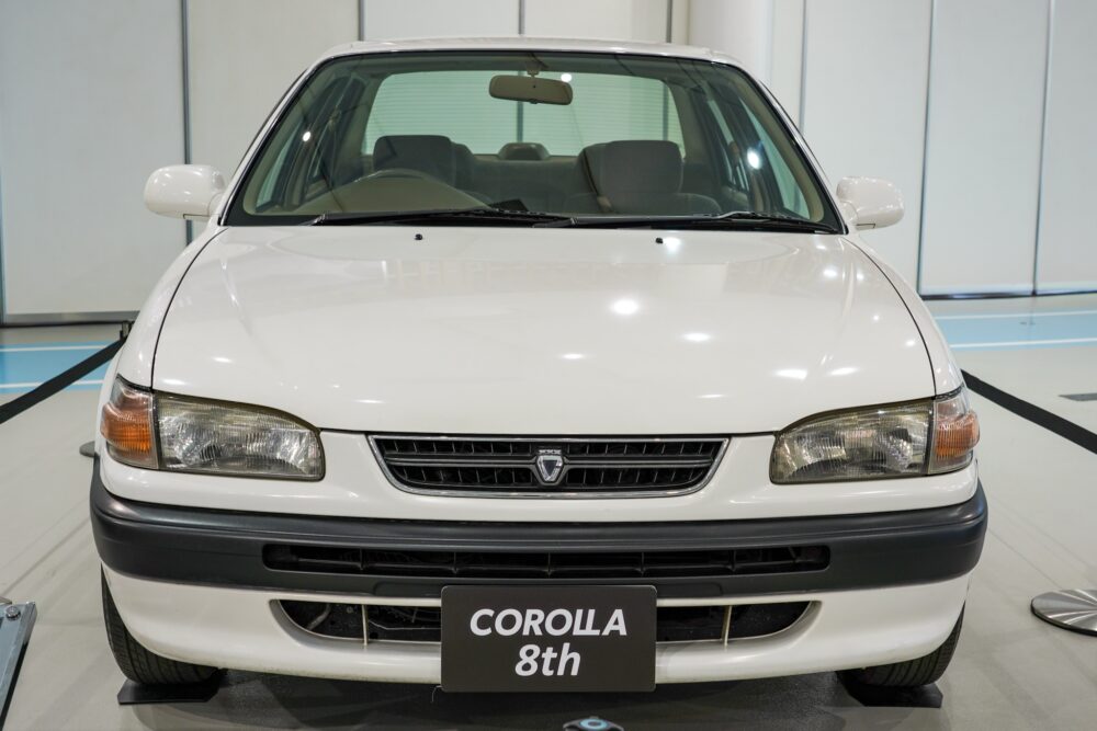 トヨタ カローラ 8代目 110系 フロント