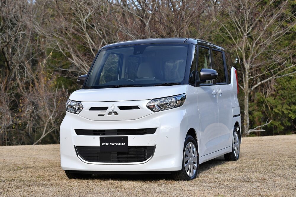 新型eKスペースのフロント