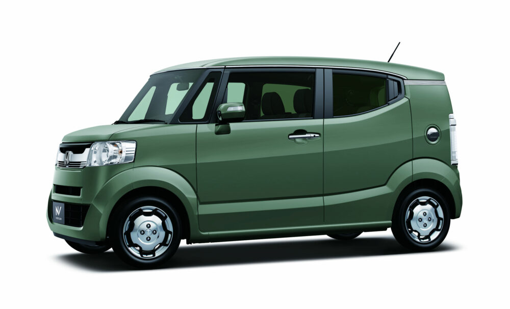 横から見たホンダ N-BOXスラッシュ