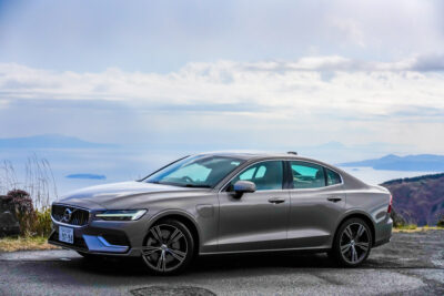 ボルボ S60 T6(PHEV)試乗レポ|意外に軽快な走りを体感