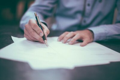 車庫証明の取り方・必要書類の書き方全解説|自分で取得すれば安くできる!