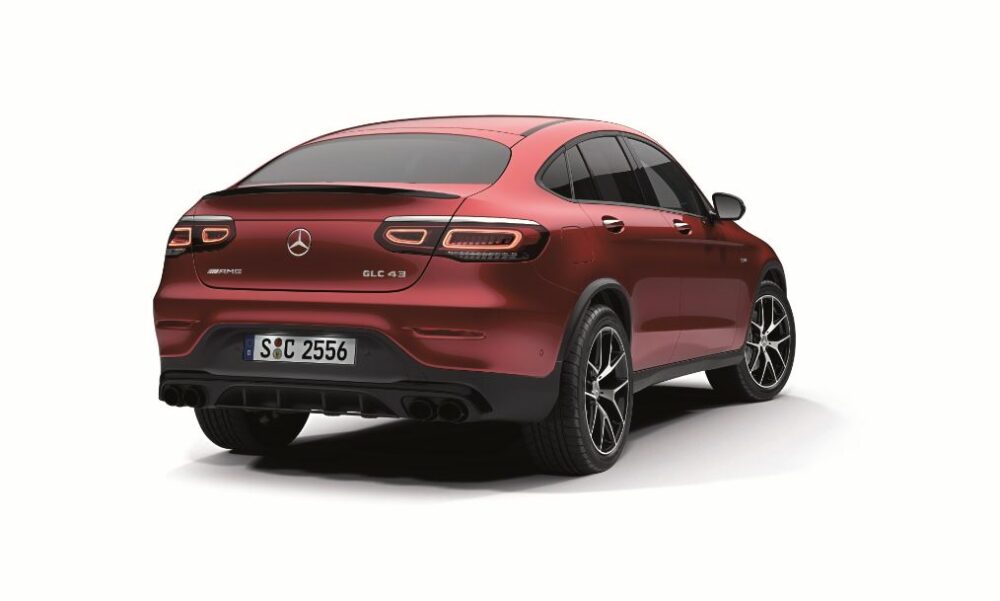 現行モデル発売年月日:2016年9月9日
新車価格:980万円
画像は、標準仕様