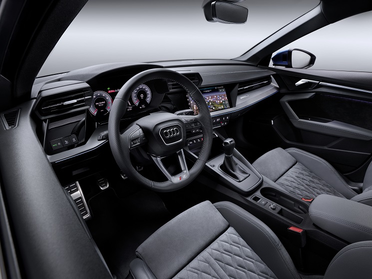 新型アウディ A3 スポーツバック インテリア