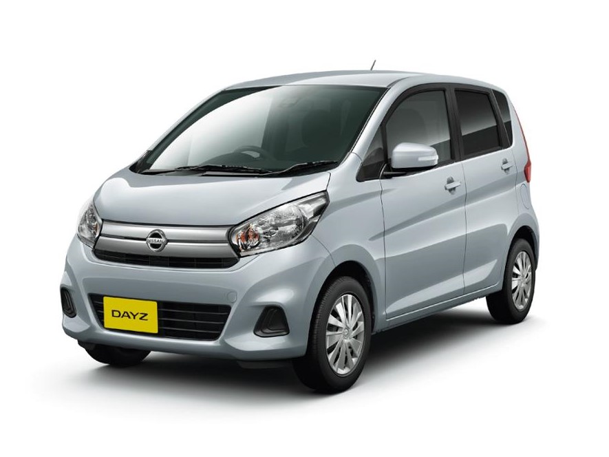 日産デイズ クールシルバー