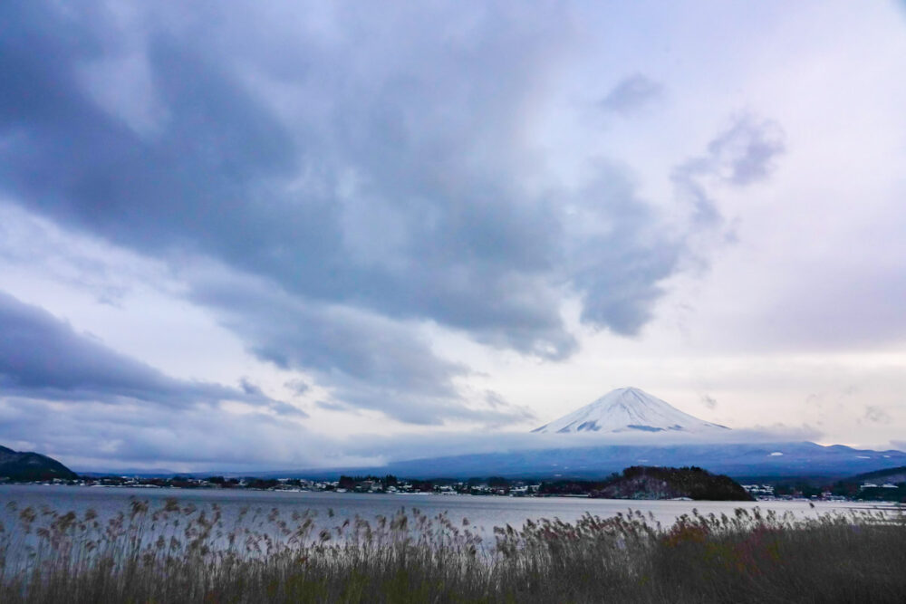 大石公園から望む富士山と河口湖