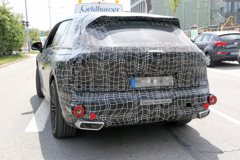 BMW 新型 iNEXT