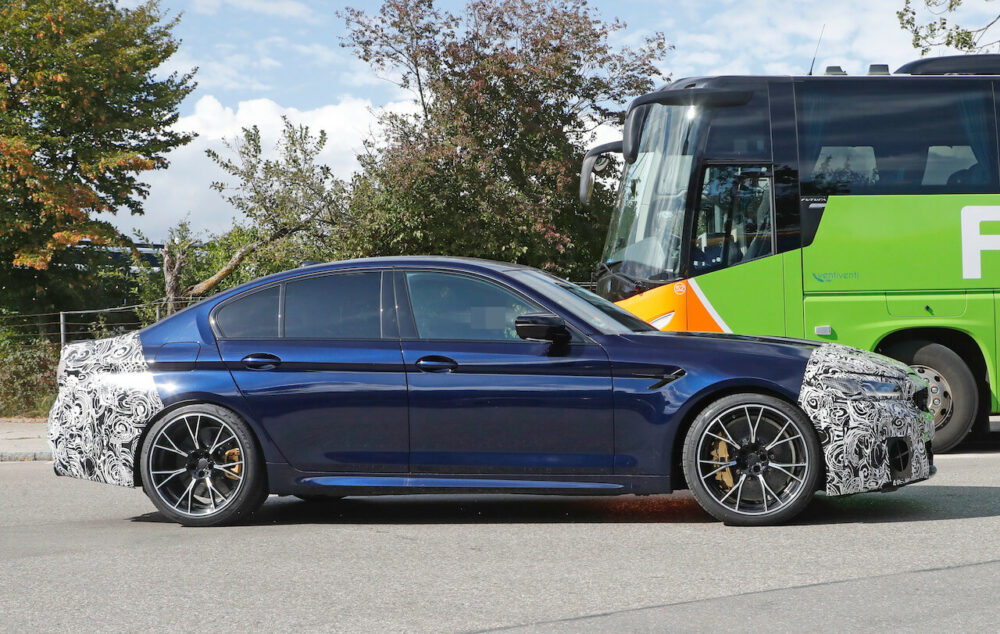 BMW 改良型M5