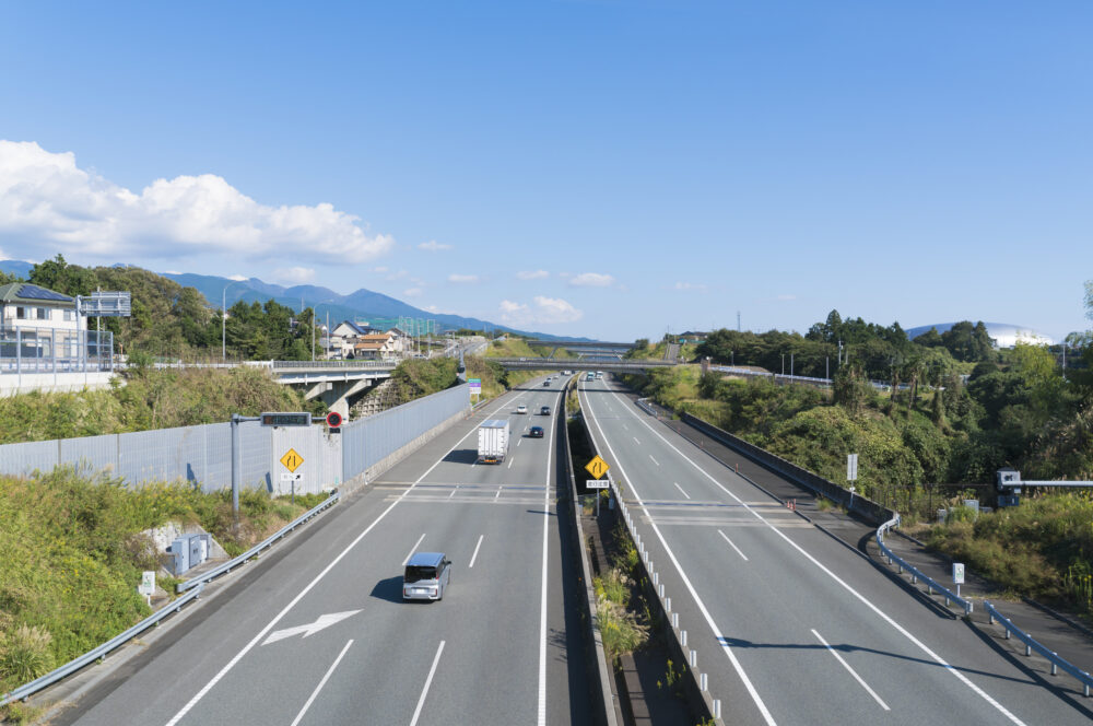 新東名高速道路の画像