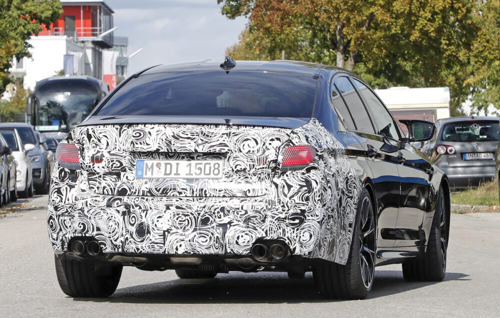 BMW 改良型M5