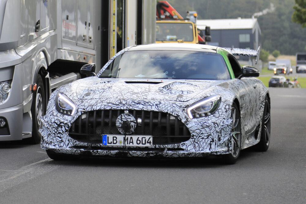 AMG GT Rブラックの画像