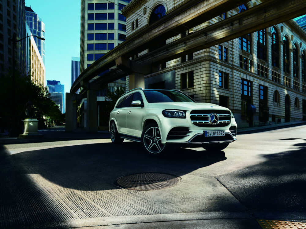 新型メルセデス・ベンツ GLS 580 4MATIC スポーツ