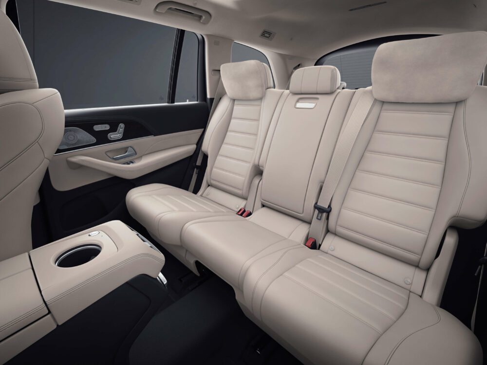 新型メルセデス・ベンツ GLS リアシート