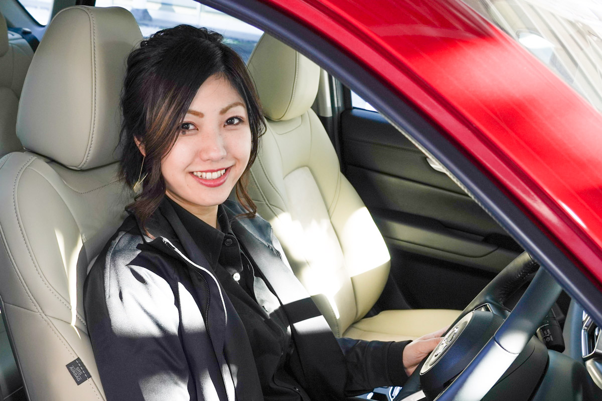 ドライビングポジション シートやハンドルの正しい調整方法 マツダの女性開発者がベスポジ指南 Moby モビー