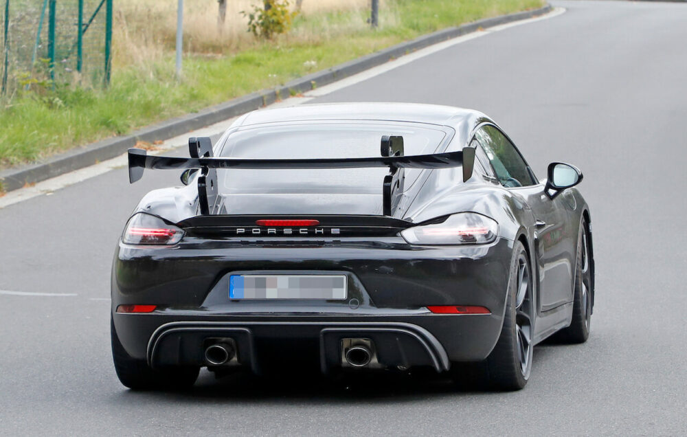 新型ポルシェ ケイマン 718 GT4 RS