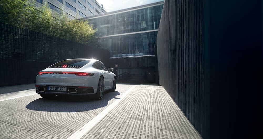 新型ポルシェ 911 カレラ4 クーペ