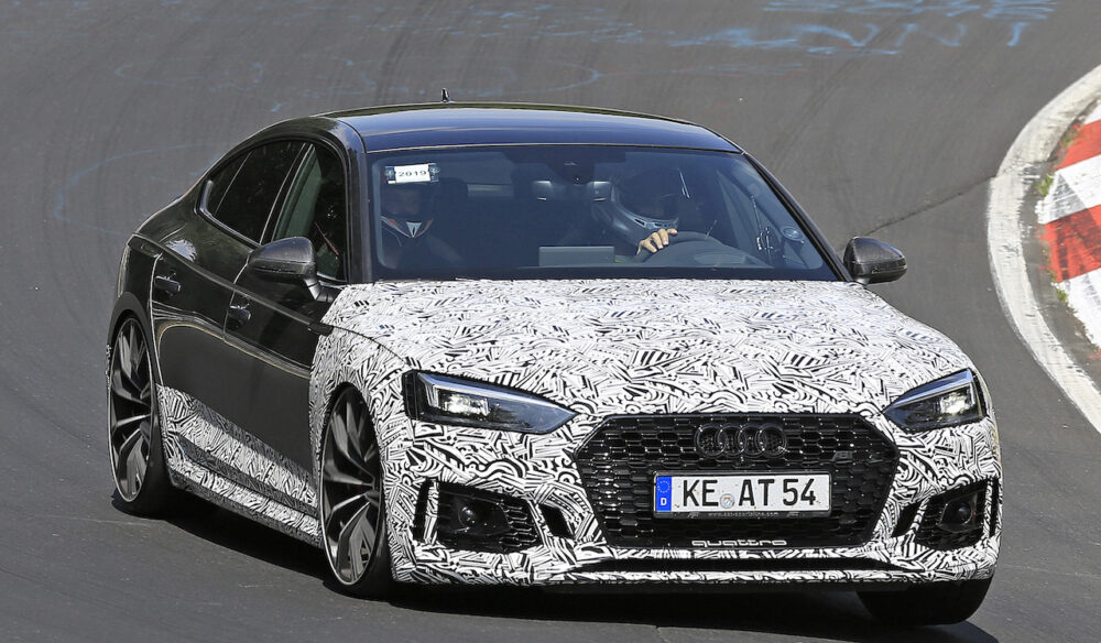 アウディ RS5 R