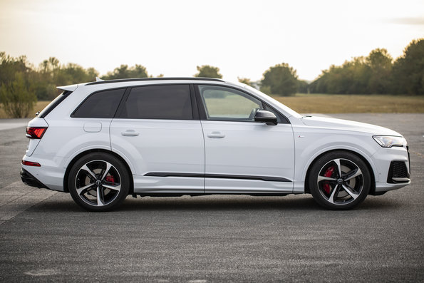 アウディ Q7 TFSI e クワトロ