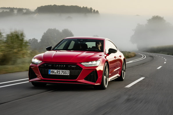 アウディ RS7 スポーツバック