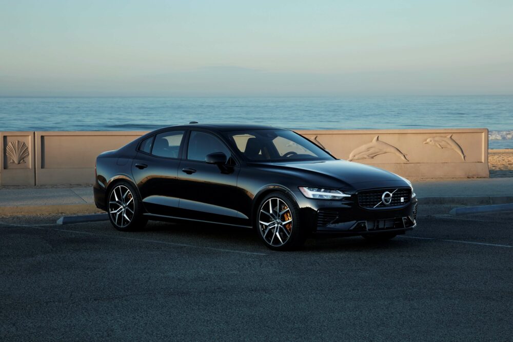 新型ボルボ S90 T8ポールスターエンジニアード