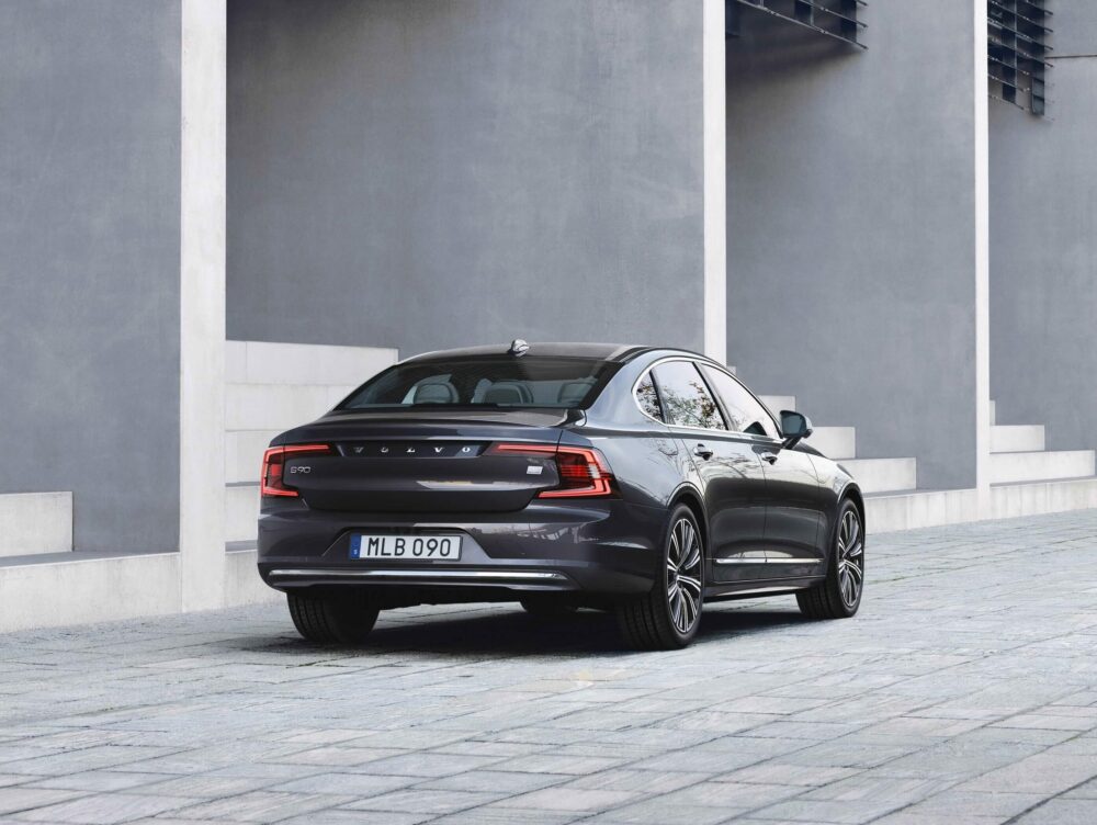 新型ボルボ S90