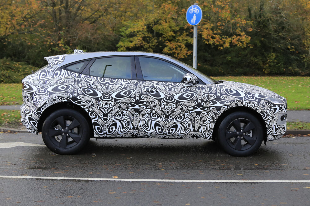 ジャガー E-PACE