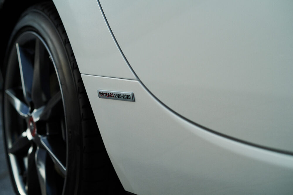 マツダ MX-5 100周年特別記念車 フェンダー