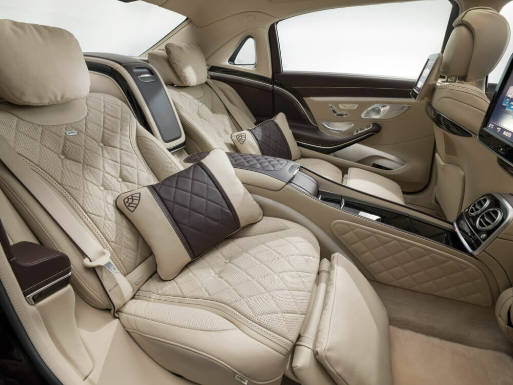 メルセデス・マイバッハ S600 リアシート