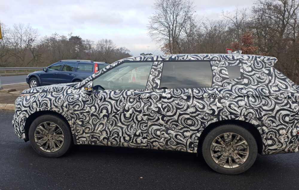 三菱・アウトランダー 新型プロトタイプ スパイショット