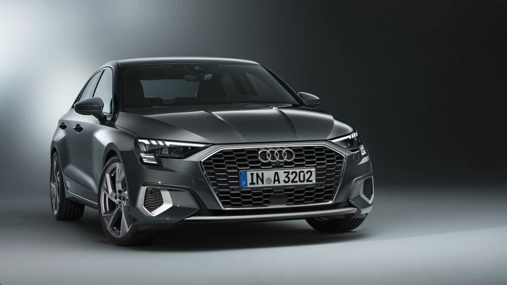 新型アウディ A3 セダン