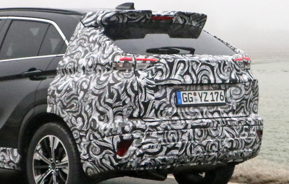三菱・エクリプスクロス新型ビッグマイナーチェンジ・テスト車両 リア拡大