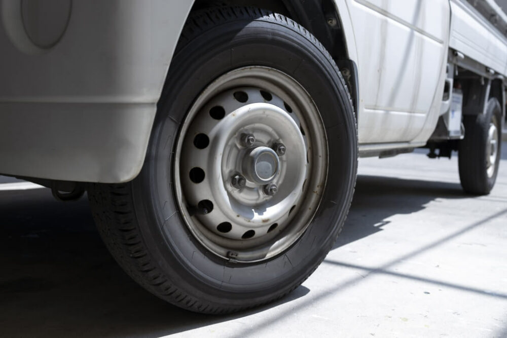 軽トラック用タイヤの選び方とおすすめ人気12選 農道ではオフロードタイヤがいい 年最新情報 Moby モビー