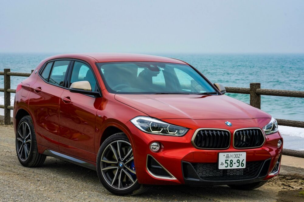 BMW X2 M35i 現行モデル
フロント・サイド