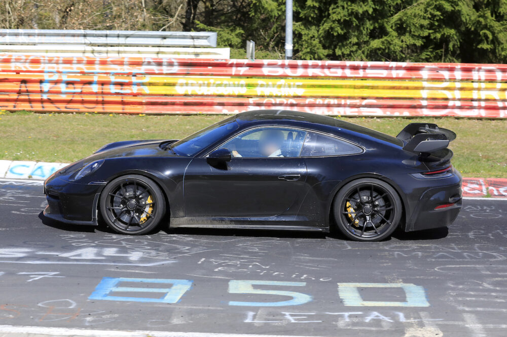 次期新型ポルシェ 911 GT3 プロトタイプ スパイショット
ボディサイド