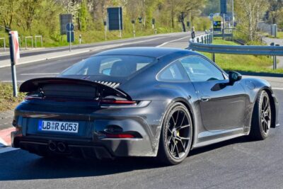 次期新型ポルシェ 911 GT3ツーリングをスクープ!73カレラをインスパイア