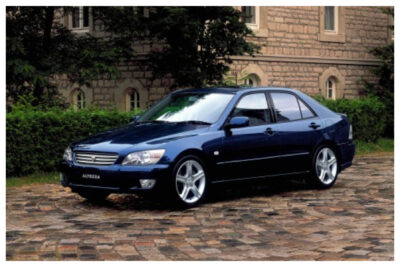 トヨタ アルテッツァの歴史と現在の中古車価格は?【日本の名車】