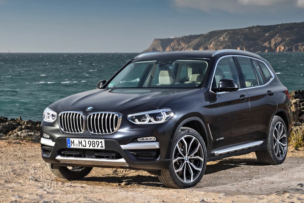 BMW X3 現行モデル
フロント