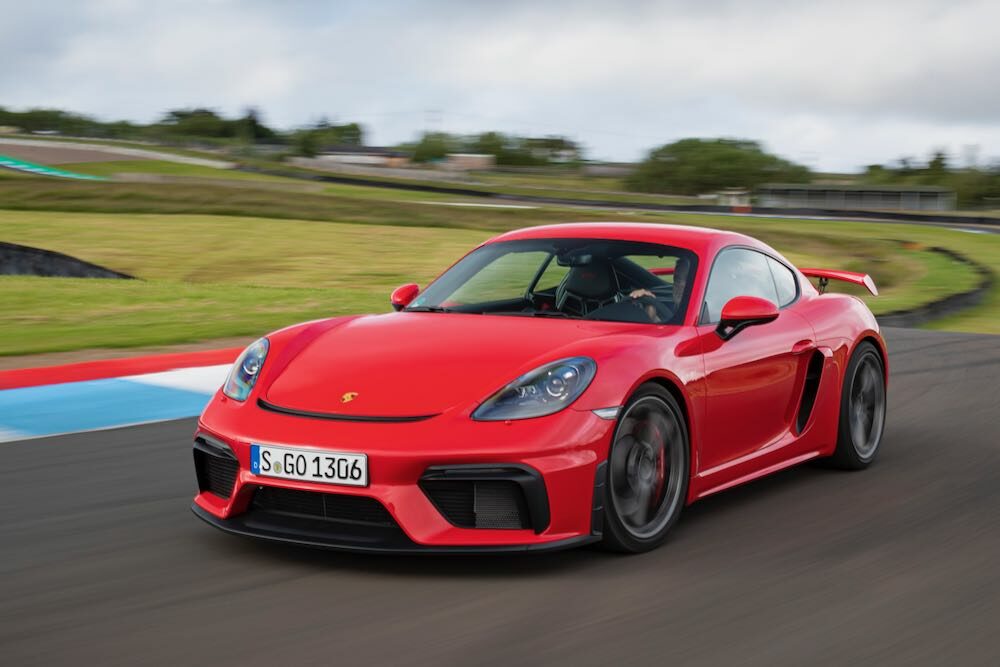ポルシェ 718ケイマン GT4 現行モデル