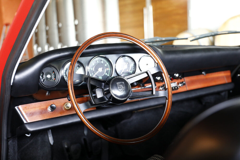 1964年〜1974年に生産された初代“901型”911のインテリア。