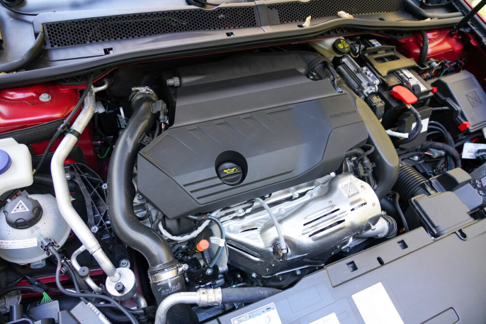 プジョー 508 SW アルール
1.6L Pure TECH ガソリンターボエンジン