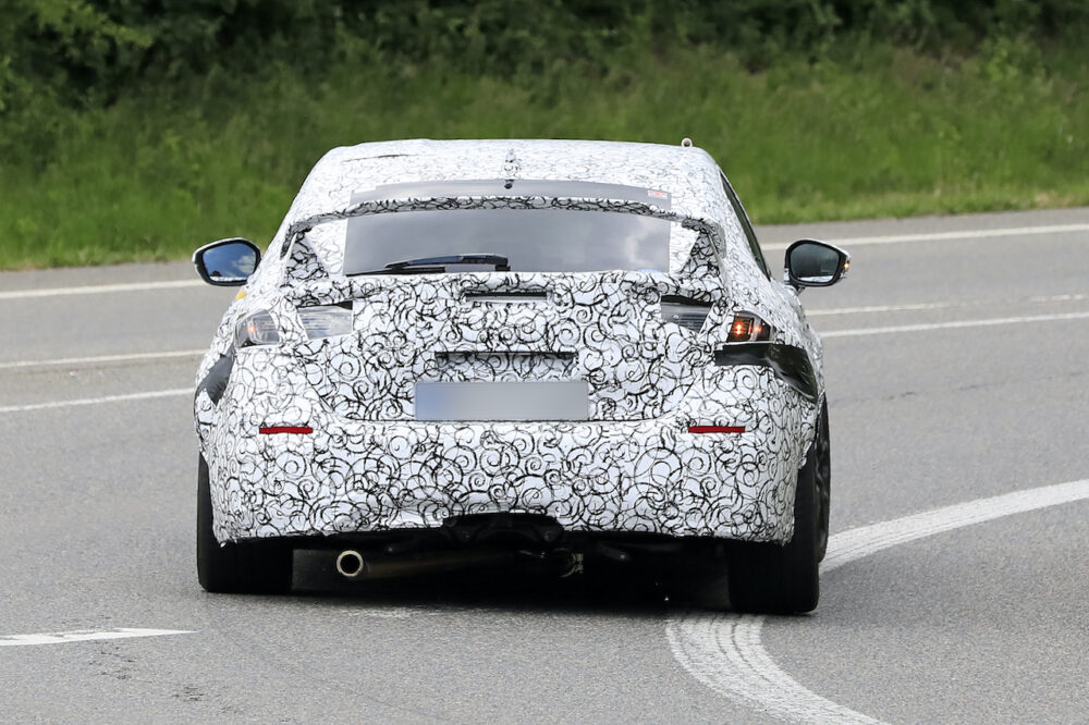 次期新型ホンダ シビック タイプR プロトタイプ スパイショット
リア