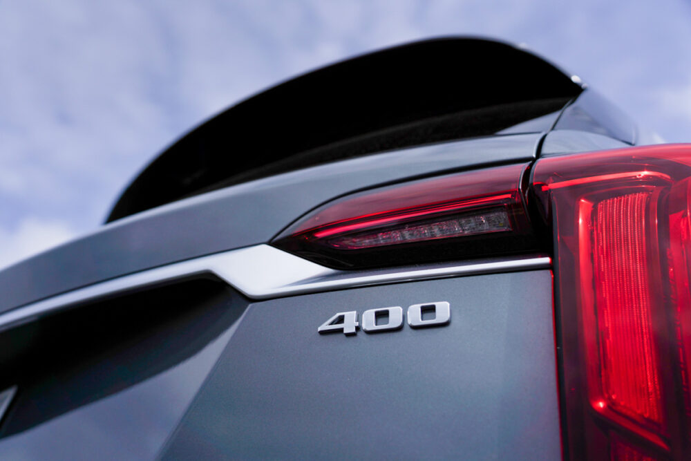 キャデラック XT6 ナイトクルーズ エディション
「400」のバッジ